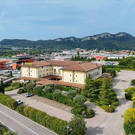 - Di Garda Hotel Affi