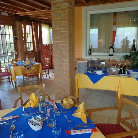 - Di Garda 3*