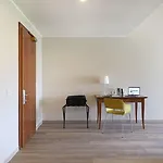 - Di Garda Hotel