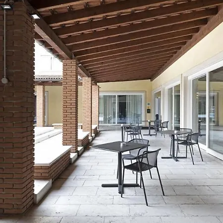 - Di Garda