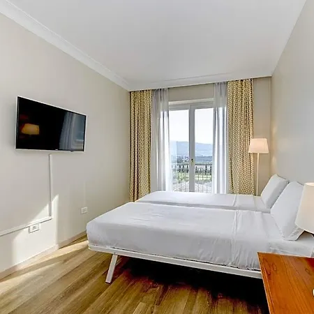 - Di Garda 3* Affi
