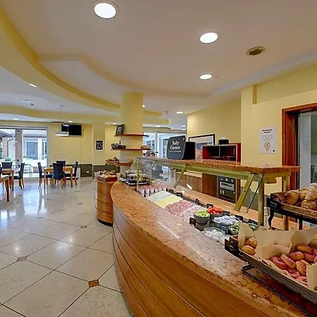 - Di Garda Otel 3*