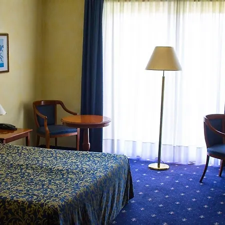 - Di Garda 3*