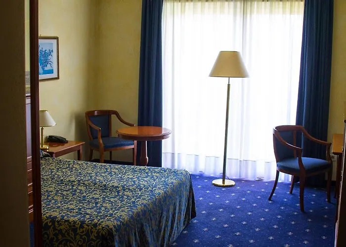 - Di Garda 3*