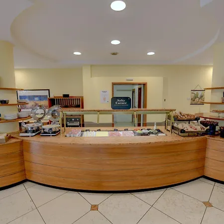 - Di Garda Hotell 3*