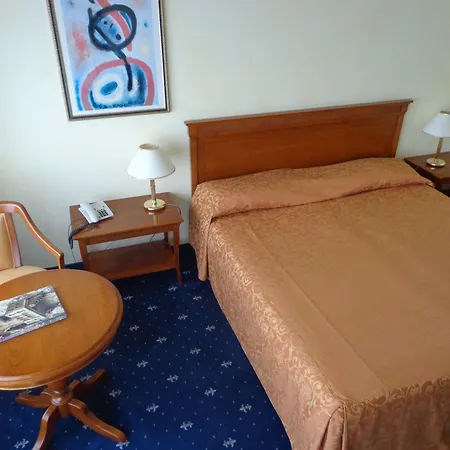 Hotell - Di Garda